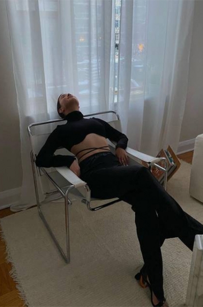 От мини до сандалий-тапочек: 6 вещей, которые нужны всем модницам этим летом