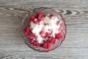 Рисовая каша с малиной