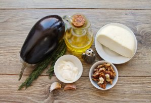 Рулетики из баклажанов с сулугуни