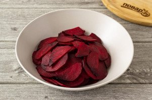 Свекольные чипсы в сушилке