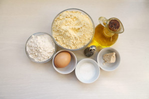 Тесто из кукурузной муки для пирожков