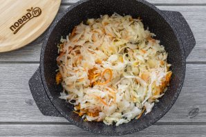 Тушеная кислая капуста с картошкой
