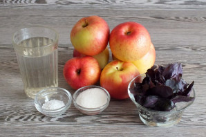 Варенье из яблок с базиликом на зиму