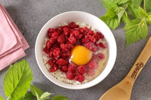 Вареники с творогом и малиной