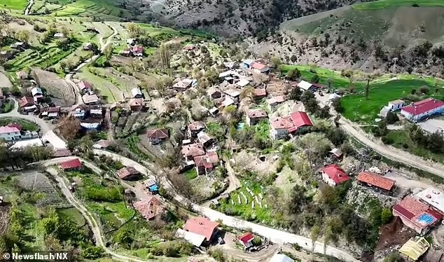 Загадочная турецкая деревня, где половина ее жителей глухая