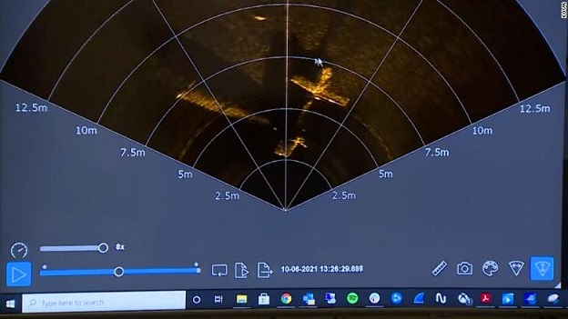 Загадочно исчезнувший самолет случайно обнаружили на дне озера