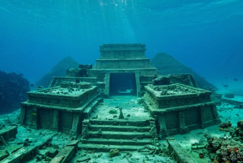 Загадочные каменные структуры возле Кубы: что скрывает морское дно?