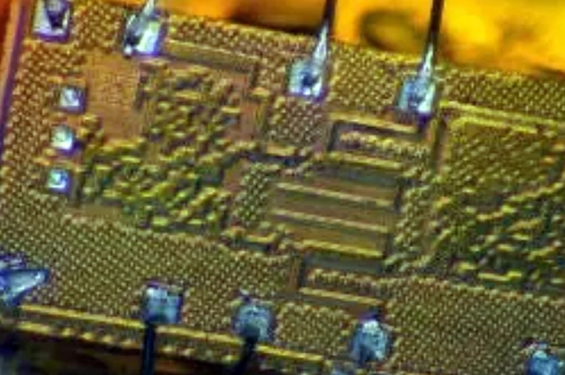 Загадочный &laquo;инопланетный&raquo; чип создал ИИ: Открытие, которое поставило ученых в тупик