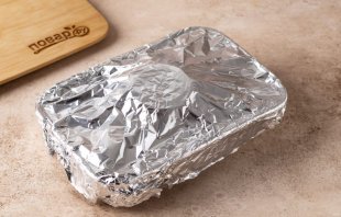 Запеченный красный лук "Водяная лилия"